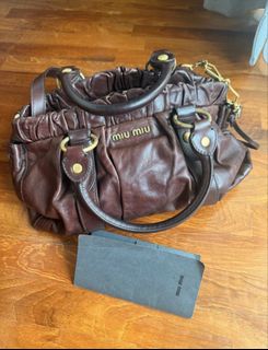 (Category: ) located in . Submitted by sellerbeee (Listing ID 1462757422, Image 1). Description: .