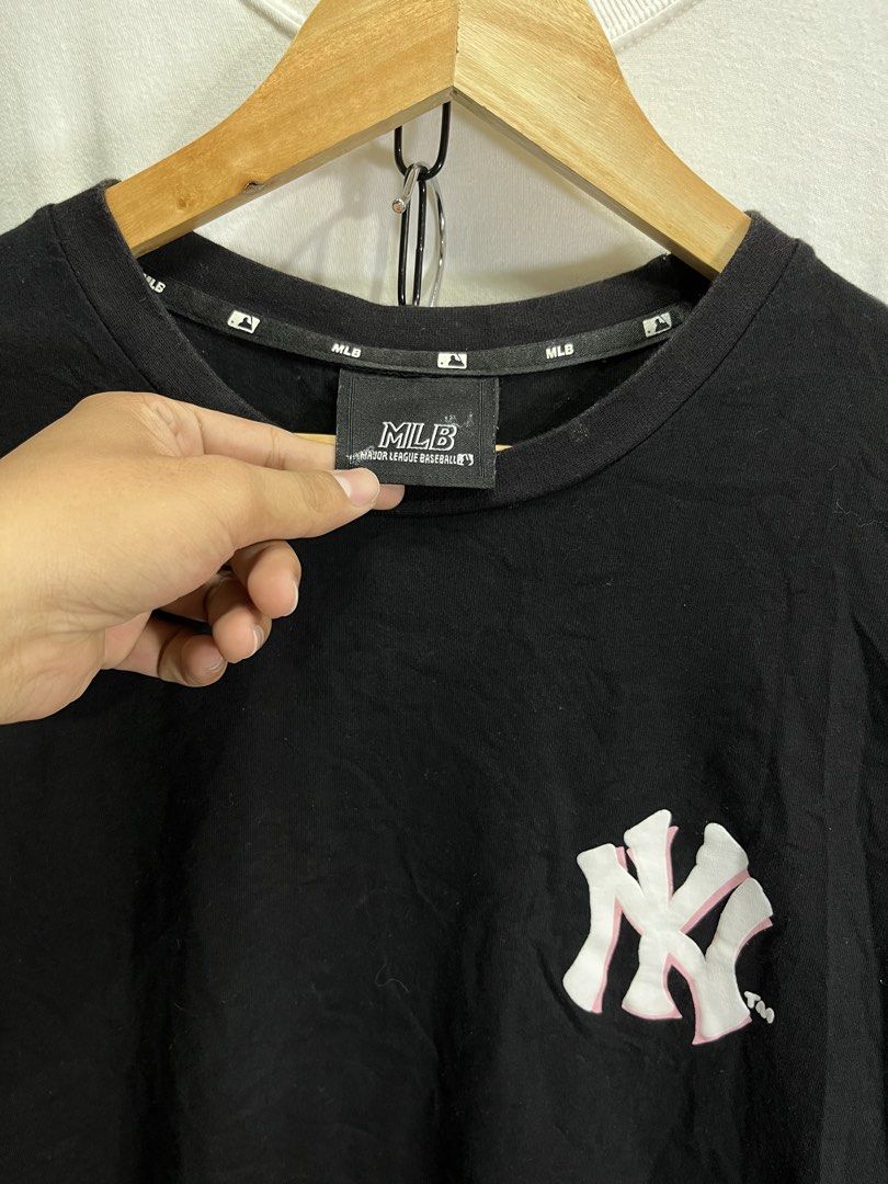 MLB LIKE SHIRT (Category: Formal Shirts) located in Manila. Submitted by aldrenyap109491 (Listing ID 1462818199, Image 3). Description: 💎MLB 🔳CONDITION:9.7/10 EXCELLENT 🔳COLOR RATE:9.7/10 🔳DIMENSION:29X22.5 🔳BEST FIT: XL 🔳MOP:GCASH/CASH 🟥ISSUE: ❌❌ (NO ISSUE PRINT) MINE:₱450 (FREE SHIPPING) (AUTOMATICALLY YOURS) 📍 POBLACION PUROK 5 KOLAMBUGAN LDN (9207).