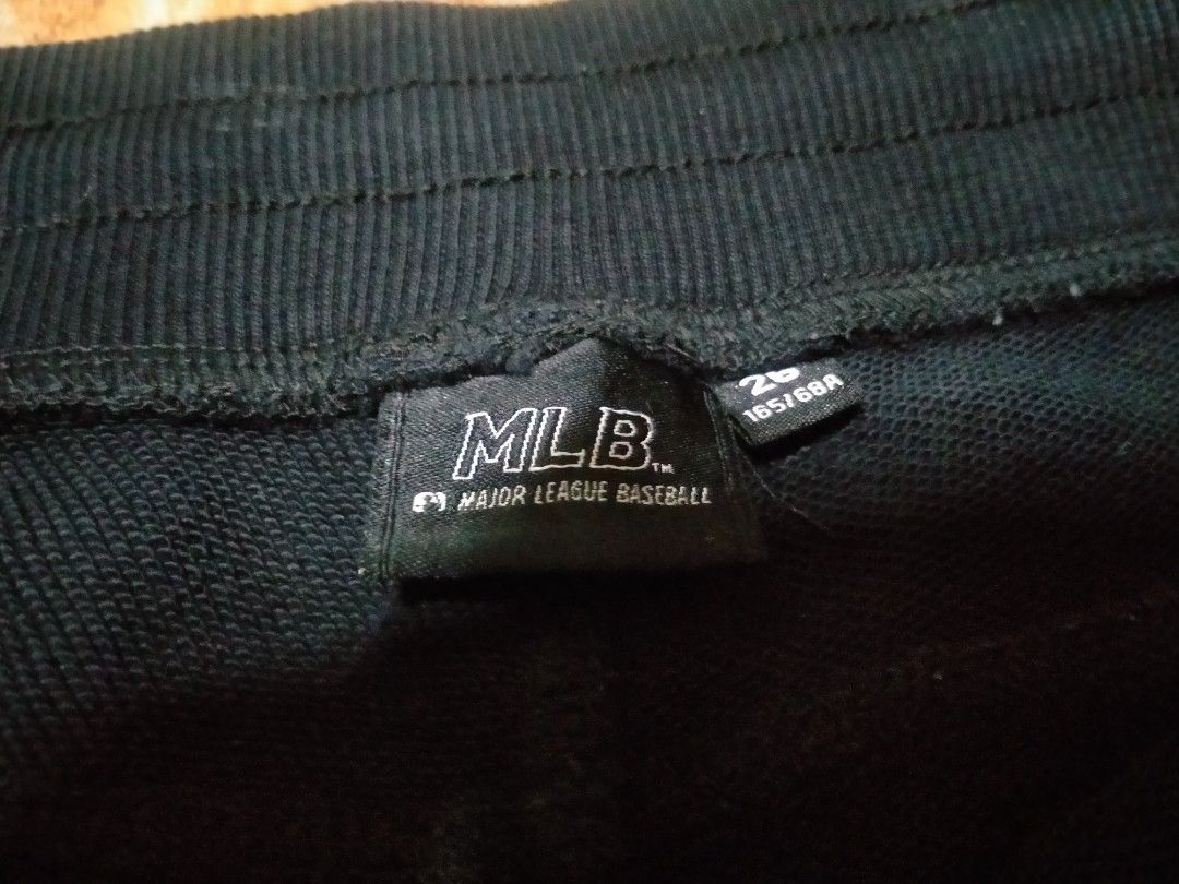 MLB NEW YORK YANKEES JOGGER PANTS (Category: Joggers) located in Cabuyao City. Submitted by Bike_Clothing10 (Listing ID 1462687584, Image 3). Description: READ FIRST.. FOR SALE: MLB NEW YORK YANKEES JOGGER PANTS Excellent Condition 10/10 Color Rate Size 26 on Tag Actual Dimes: 28 x 36 Strechable waist PRICE: 1K + SF PICK UP OR SHIPPING ONLY LOC: Cabuyao Laguna -NO COD/COP- 📩PM FOR INQUIRIES -Thanks-.
