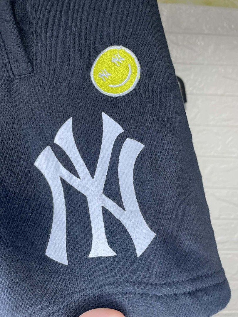 MLB NEW YORK YANKEES SHORT (Category: Shorts) located in Lapu Lapu. Submitted by jc.happyburdagol (Listing ID 1462770427, Image 3). Description: Cotton short Brand new Original No issue.