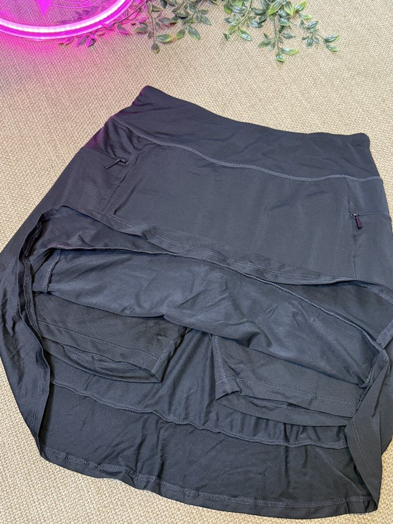 Mofiz Sport Skort SP94 (Category: Activewear) located in Naga. Submitted by ubi04 (Listing ID 1462701503, Image 3). Description: .