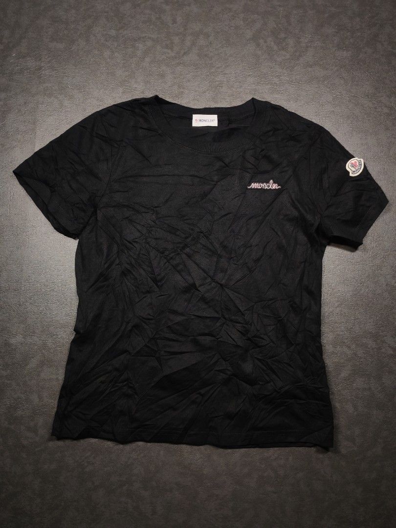 Moncler Cursive Script Cotton Shirt (Category: Shirts) located in Kalibo. Submitted by relivethearchives (Listing ID 1462705372, Image 1). Description: Moncler Cursive Script Cotton Shirt in Excellent to as New Condition Size Large Women on tag DIMES Width: 17 Length: 22 📍 Need Wash.