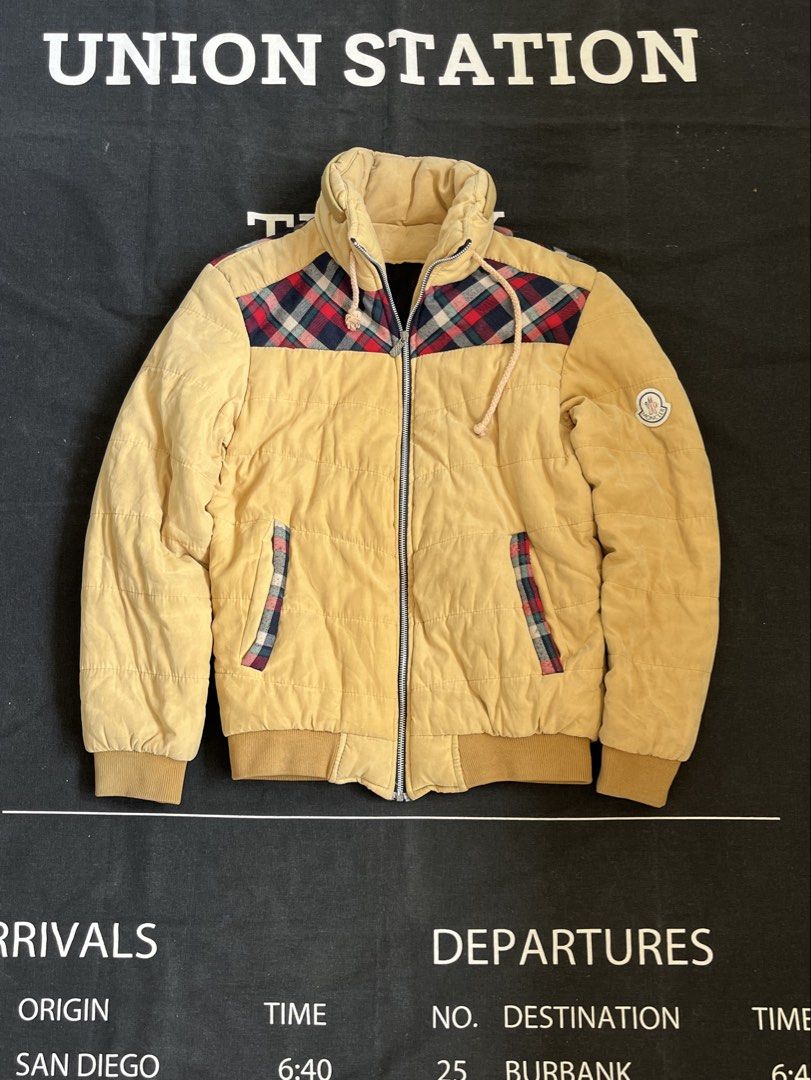 Moncler Puffer Plaid Jacket (Category: Coats, Jackets and Outerwear) located in San Pedro. Submitted by lewisbadinas06 (Listing ID 1462695543, Image 1). Description: Moncler Puffer Jacket 19W 25L No Tags No Issue Color Rate 9.8/10 Needs Wash only.