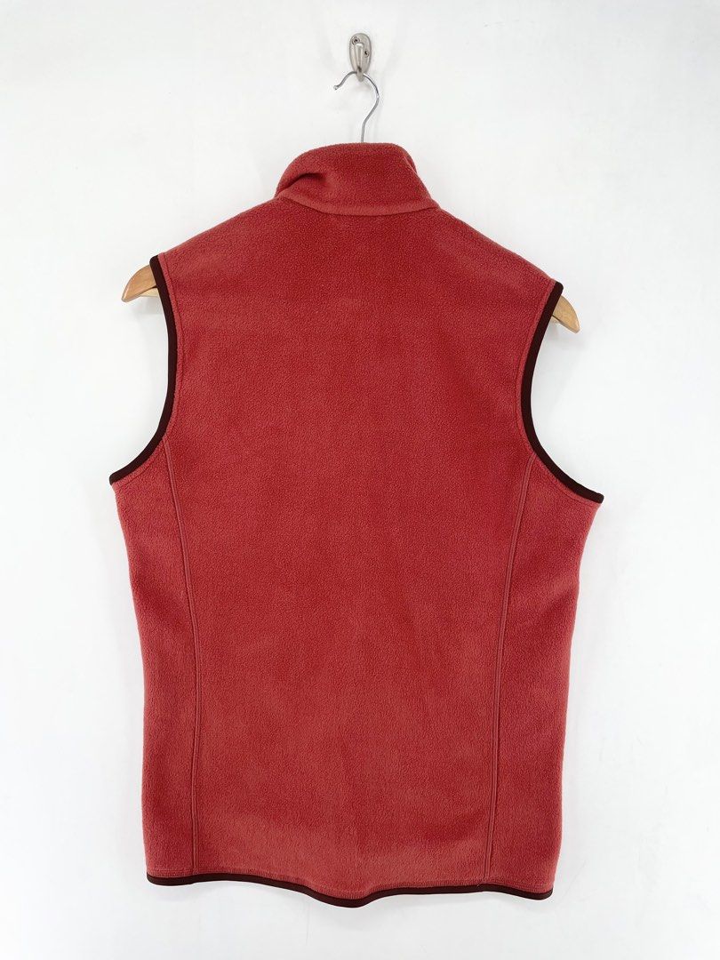 Montbell Climaplus100 Fleece Vest (Category: Vests) located in Mandaluyong City. Submitted by armrhts (Listing ID 1462714574, Image 2). Description: Size: Medium Dimensions(inches) •Width: 19" •Length: 26" Issue/s: -Swipe detailed Pics .