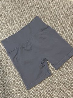 (Category: ) located in . Submitted by miafml-closet-cleanout (Listing ID 1462772209, Image 1). Description: .