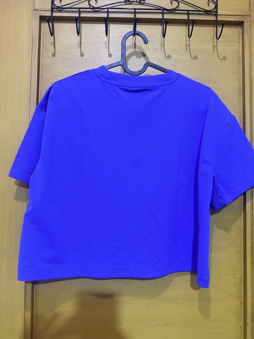 Muji Active Workout boxy top (Category: Activewear) located in Taguig. Submitted by denpaz (Listing ID 1462706467, Image 2). Description: .