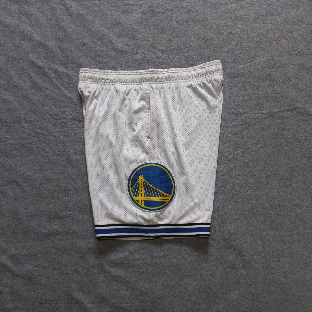 NBA "Golden State Warriors" Baller Short (Category: Activewear) located in Manila. Submitted by shykes_26 (Listing ID 1462860089, Image 1). Description: Dimensions: Waist: 32-48 Length: 21 Hem: 14 Issues: washable stain.