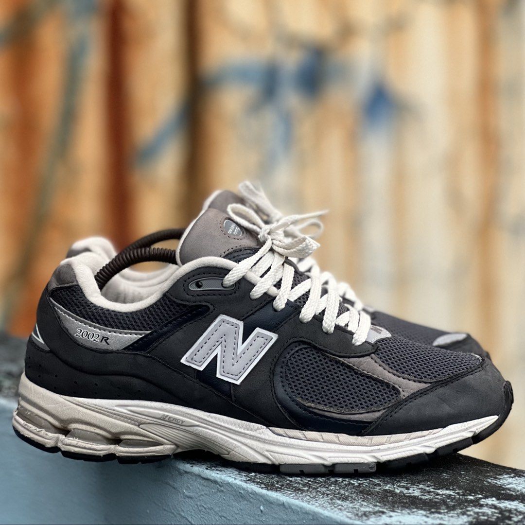 New balance 2002r “ navy grey “ (Category: Sneakers) located in Pasig City. Submitted by store_4_all_season (Listing ID 1462819492, Image 1). Description: Size 9 us mens / 27 cm / 42 eu Used - excellent No issue 📩📩📩.
