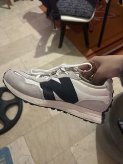 (Category: ) located in . Submitted by wardrobehaven. (Listing ID 1462843706, Image 1). Description: .