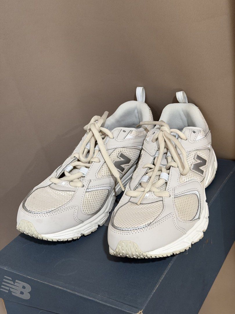 New Balance 408 Sneakers (Category: Sneakers) located in Manila. Submitted by chimingst14 (Listing ID 1462707879, Image 2). Description: 👟 FOR SALE — New Balance 408 Used Once Only * Brand: New Balance * Model: 408 * Color: White / Grey * Size: US 10 W | US 8.5 M / UK 6.5 / EU 42 / 26.5 cm (based on the shoe tag) * Condition: Like new — used once only * Original/Current Zalora Price: ₱4,000 * Selling Price: ₱3,000 only * Comes with original New 