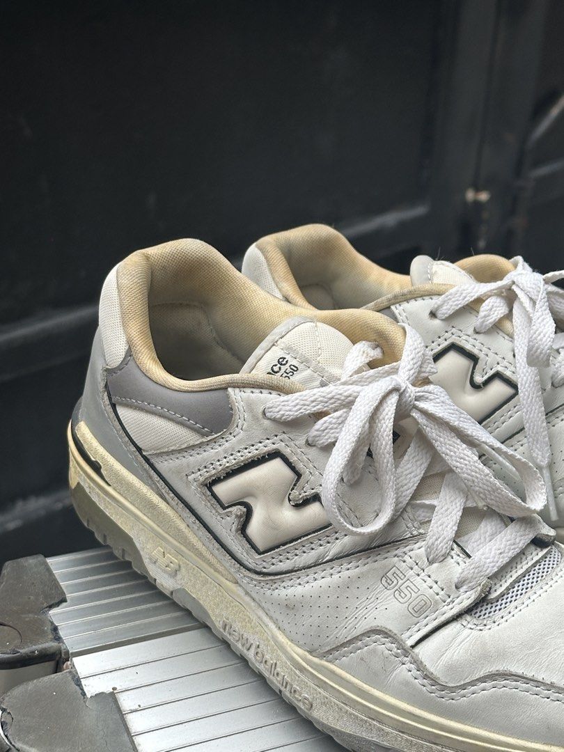 New Balance 550 (Category: Sneakers) located in Paranaque City. Submitted by xoxomfr (Listing ID 1462768145, Image 2). Description: 2000 for sure buyer. Need cleaning.