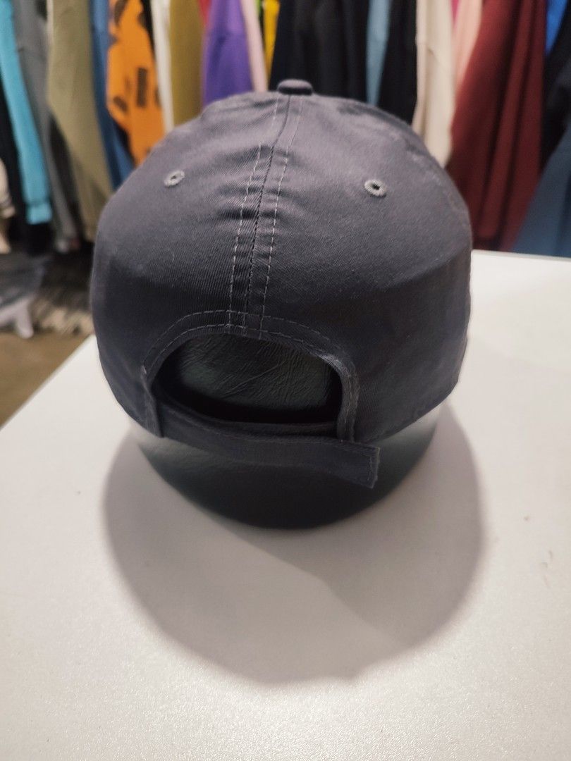 New Era 9FORTY McCarthy Tetrault Adjustable Cap (Category: Caps & Hats) located in Manila. Submitted by momofunodos (Listing ID 1462812043, Image 3). Description: ALL ITEMS ARE PRE-LOVED ✅Bale source. ✅Ukay thrifted. ✅Manage your expectations these are ukay.( dont expect crispy as new) ✅ Colors may different in person due to camera lens and lights. ✅ There's a sign of usage in every item ✅ Small stain washable stain are normal in ukay we do not c
