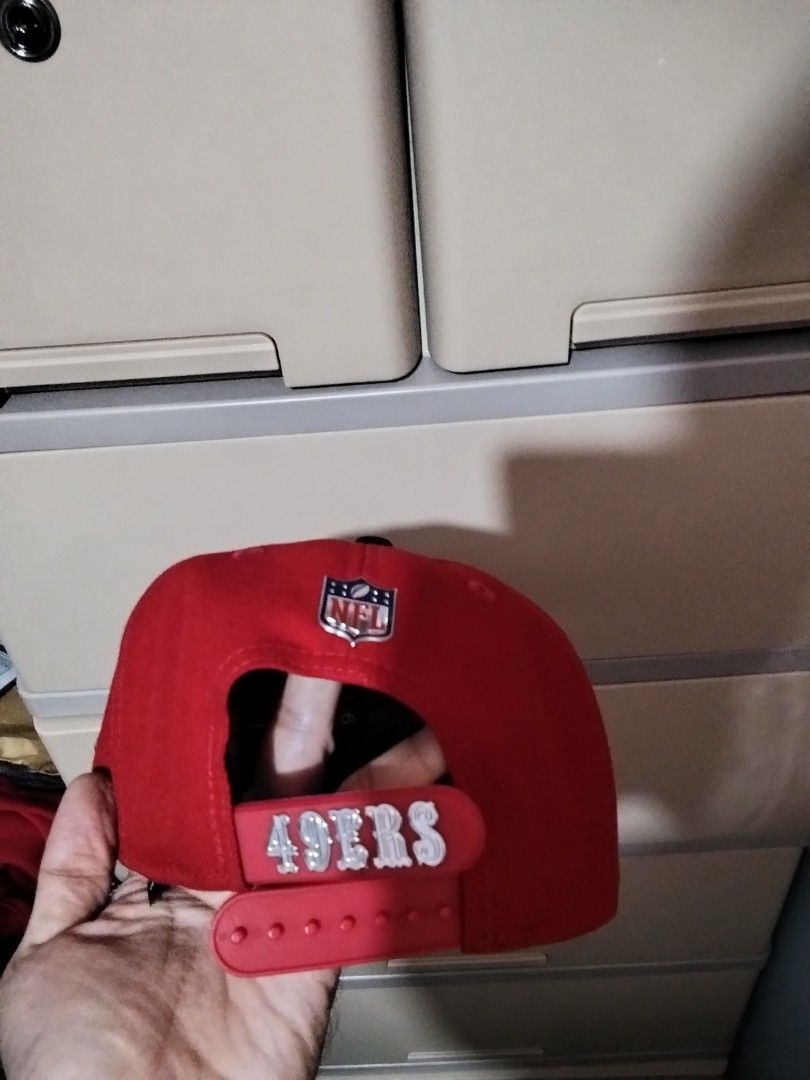 New Era San Francisco 49ers NFL Draft Snapback Cap (Category: Caps & Hats) located in Manila. Submitted by 19jernycad68264 (Listing ID 1462694337, Image 3). Description: - San Francisco 49ers NFL Draft Snapback Cap - Brand: New Era (9FIFTY Model) - Colorway: Red and Black - Features: 49ers logo on front, NFL shield on back - Style: Curved visor, adjustable snapback closure - Condition: Brand New.