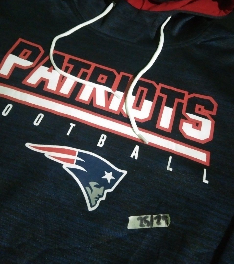 NFL hoodie jacket (Category: Activewear) located in Quezon City. Submitted by aljonbermu25659 (Listing ID 1462709904, Image 2). Description: for sale patriots NFL hoodie jacket size XL on tag good condition pm lng po SA may gusto Batasan QC location .