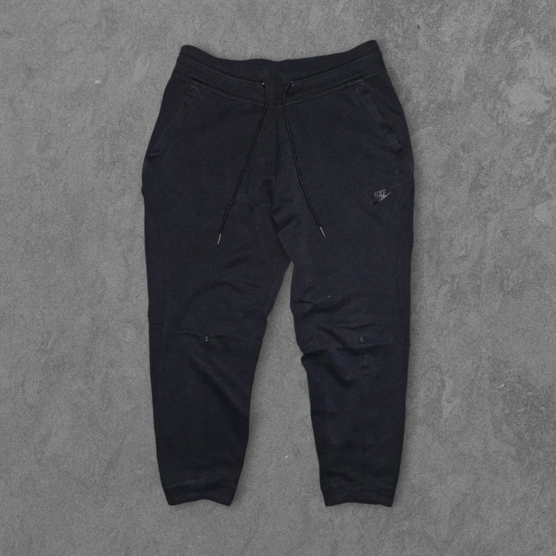 NIKE 2-ZIPPER POCKETS BLACK JOGGER PANTS (Category: Joggers) located in Tagbilaran City. Submitted by g.itw (Listing ID 1462844258, Image 2). Description: NIKE 2-ZIPPER POCKETS BLACK JOGGER PANTS LIKE NEW LARGE ON TAG 32-34x34 NO ISSUES 550+SF.