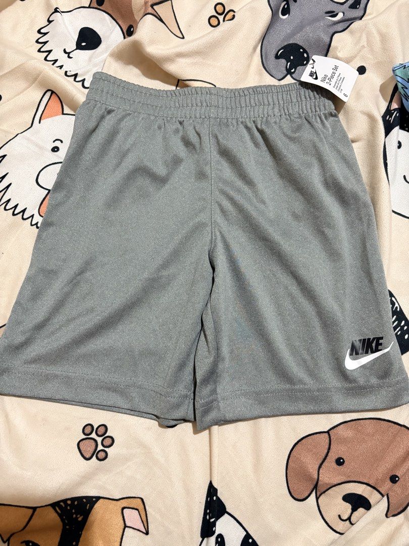Nike 5-6 yo Gray Jersey Short (Category: Babies & Kids Fashion) located in Bacoor. Submitted by prelovhia (Listing ID 1462789285, Image 1). Description: Orig nike Brandnew with tag 5-6 yo on tag Loc: Kawit, Cavite MOP: GCASH/BPI MOD: J&T/Lalamove.