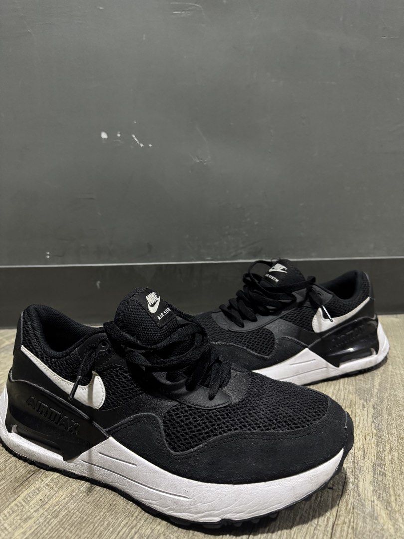 nike air max (Category: Casual Shoes) located in Bacoor. Submitted by daniel_ong04 (Listing ID 1462803460, Image 1). Description: .