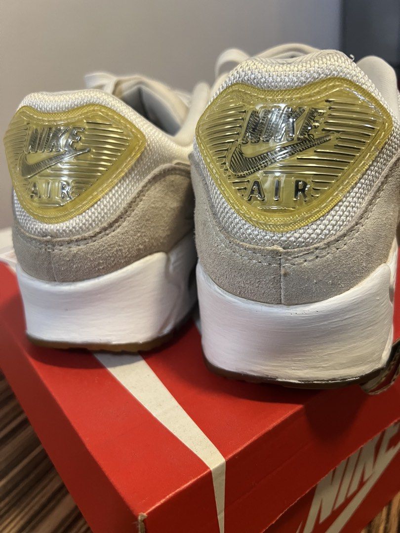 Nike Air Max 90 SE Summit White DV1734-100 (Category: Sneakers) located in Quezon City. Submitted by anna_rl23 (Listing ID 1462734668, Image 3). Description: - Nike Air Max 90 SE - Color: Summit White - Size: US Men's 9 / Women's 10.5 - Features 'Est. 1990' detail on the sole - Includes original box - Ideal for everyday wear.