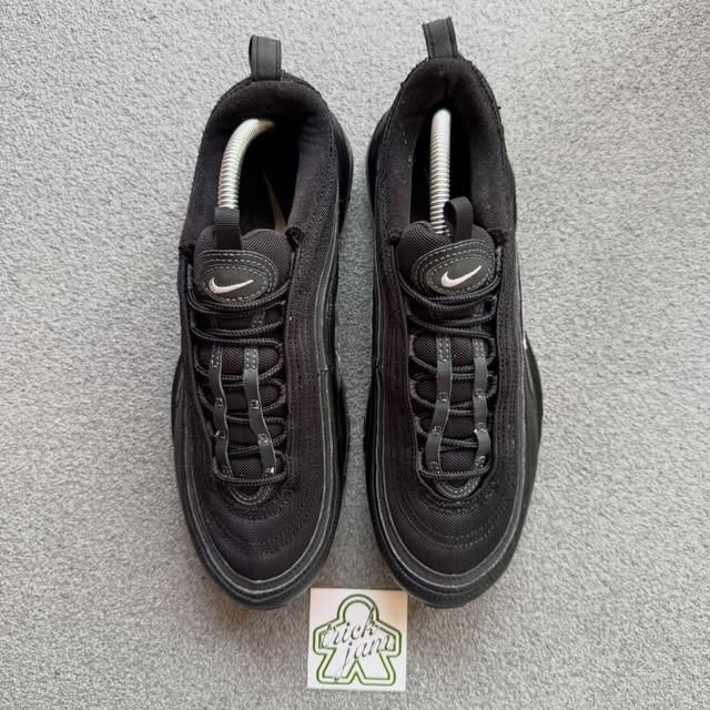 NIKE AIR MAX 97 BLACK WHITE ANTHRACITE (Category: Sneakers) located in Cagayan de Oro. Submitted by huntbytrickjam.v2 (Listing ID 1462772683, Image 2). Description: N-KE AIR MAX 97 BLACK WHITE ANTHRACITE US 9 / EURO 42.5 / CM 27 EXCELLENT Pair Only Sign of Usage M - 1699.