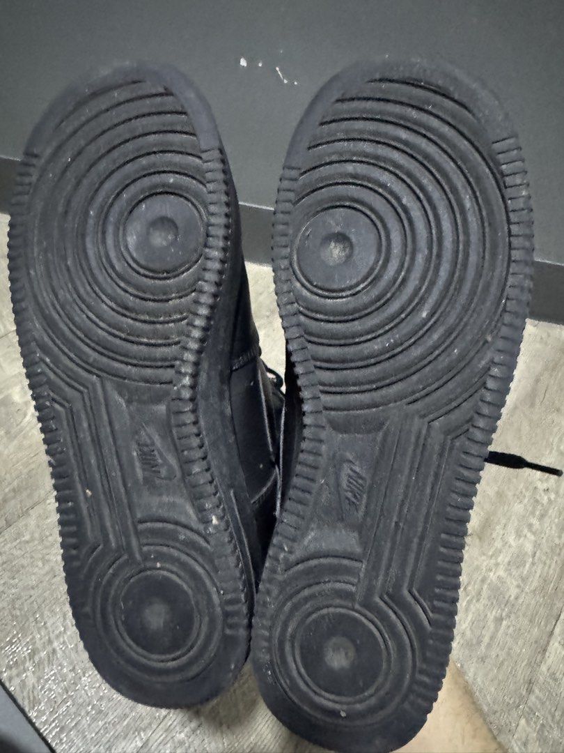 Nike airforce 1 black (Category: Casual Shoes) located in Bacoor. Submitted by daniel_ong04 (Listing ID 1462804900, Image 3). Description: nego.