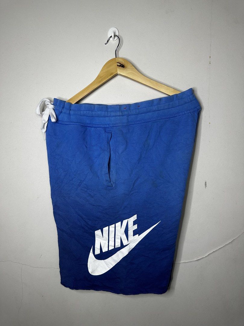 NIKE ALUMNI (Category: Shorts) located in Molave. Submitted by thriftmate13 (Listing ID 1462731050, Image 1). Description: issue scratch minimal.