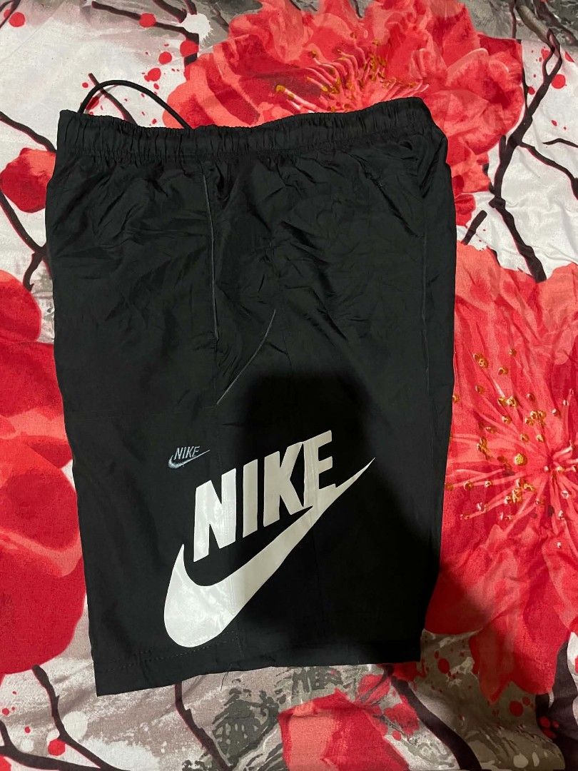 Nike Alumni Short (Category: Shorts) located in Lapu Lapu. Submitted by jc.happyburdagol (Listing ID 1462768064, Image 1). Description: Brand new condition Authentic No issue Adjustable and stretchable.