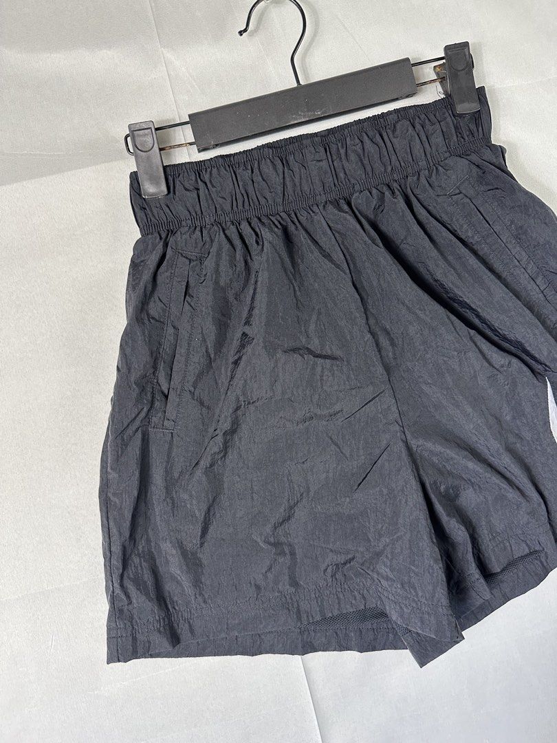 Nike Black Swoosh Short (Category: Shorts) located in Cabanglasan. Submitted by thefashiongarage.co (Listing ID 1462728538, Image 3). Description: Title - Nike Model/Name - Size on Tag - Small Conditiion - Excellent Condition Dimension (WxLxH) - 26-30x15 inches Category- Running/Casual Fitting - True to size Made in - China Material - 100% Polyester Color - Black Design - Bug Swoosh Year - Inclusion - Note - All sales are final, Please check deta