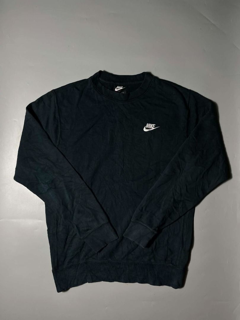 NIKE CLUB FLEECE (Category: Coats, Jackets and Outerwear) located in General Santos City (Dadiangas). Submitted by arjay_genita (Listing ID 1462882828, Image 1). Description: Nike Club Fleece ‼️Size Small to Medium (21/26) ‼️Excellent condition ‼️Color rate 9.5./10 ‼️No issue.