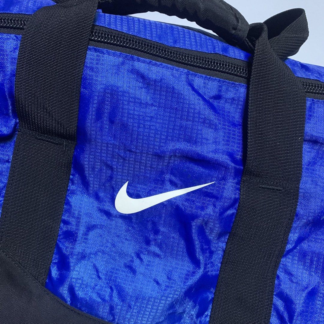 Nike Duffle Bag (Category: Backpacks) located in Cabanatuan. Submitted by _w2keed (Listing ID 1462868216, Image 3). Description: Issue: Minor sign of usage.