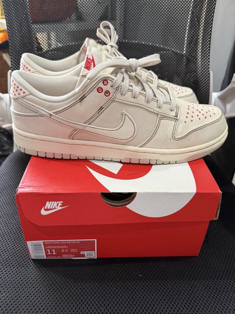 Nike Dunk Low Retro SE (Category: Sneakers) located in Carmona. Submitted by leilahoops (Listing ID 1462684367, Image 2). Description: - Nike Dunk Lows - Colorway: Sail with striking red cross stitch details on toe box and heel - Size: 11 US Men's - Includes: Original Nike box.