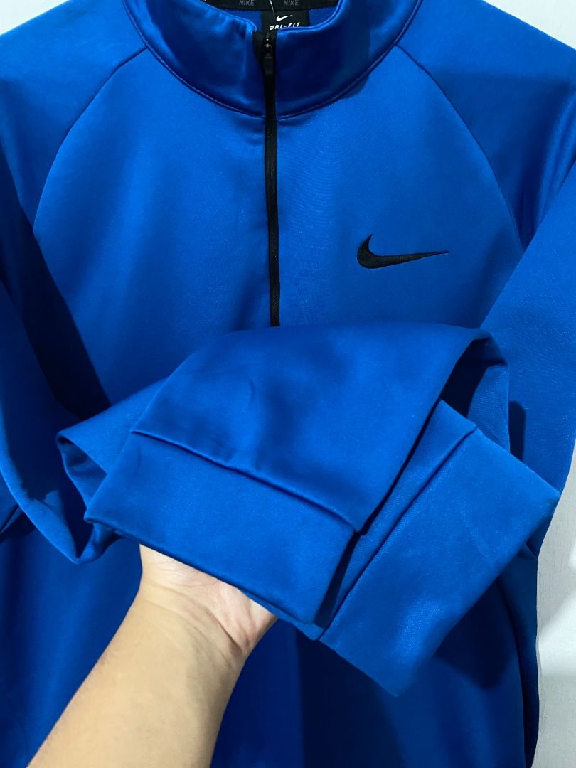 Nike Halfzip Pullover (Category: Coats, Jackets and Outerwear) located in Cabuyao City. Submitted by thrifts2damoon888 (Listing ID 1462721235, Image 3). Description: Nike Halfzip Pullover Size(inches): XXL 24width 28length AUTHENTIC | EXCELLENT CONDITION | NO ISSUE Price: 400 plus shipping fee LOC: Laguna MOP: GCASH|Bank transfer NO COD | Return policy. Disclaimer: Please managed your expectation. Items are all precious thrifts and while we ensur