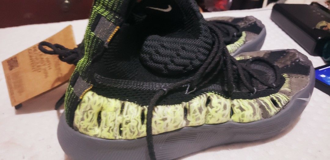 Nike ISPA Road Warrior Shoes (Category: Sneakers) located in Marikina City. Submitted by racoon143 (Listing ID 1462686361, Image 3). Description: - Nike ISPA Road Warrior shoes SIZE 5 - Colorway: Black and Neon Green - Unique woven design - Lace-up closure - Includes original tags - Made with at least 20% recycled content - Ideal for collectors or everyday wear.