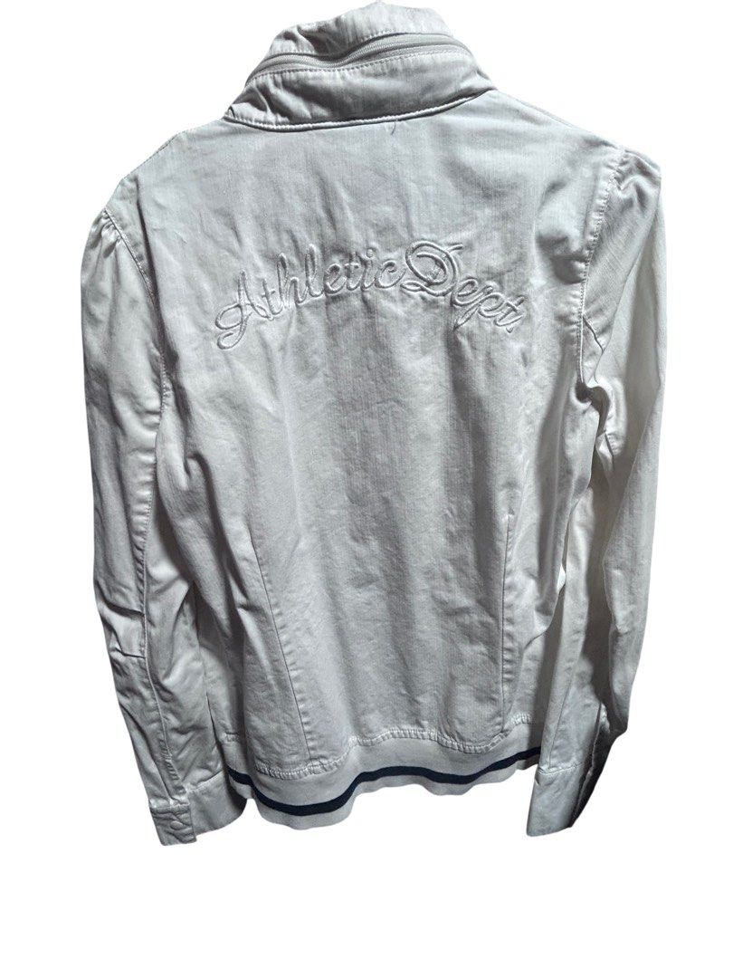 Nike jacket (Category: Coats, Jackets and Outerwear) located in Quezon City. Submitted by nicoleeel (Listing ID 1462745245, Image 2). Description: .