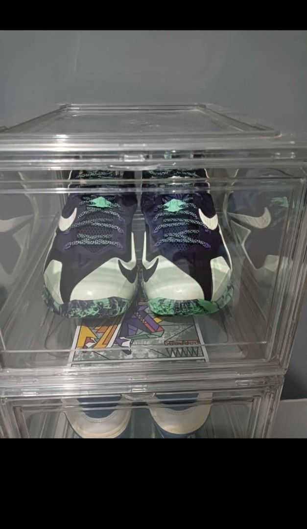 Nike LeBron XI "All-Star" 9.5 (Category: Sneakers) located in Manila. Submitted by mitsubishi62394 (Listing ID 1462704823, Image 3). Description: - Nike LeBron XI All-Star Edition - Size: 9.5 US - Comes with original box - Ideal for collectors and basketball players -complete with box, card and paper, unused laces, still on factory laced. BNDS.