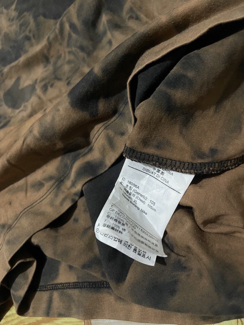 Nike multi Logo (Category: Formal Shirts) located in Valenzuela. Submitted by nk_thriftshop (Listing ID 1462805461, Image 3). Description: Dimes: 20’5x26 .