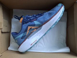 （分類：）位於 。 由 sportevo-2 提交（商品編號 1462740316，圖片 1）。簡介： 。