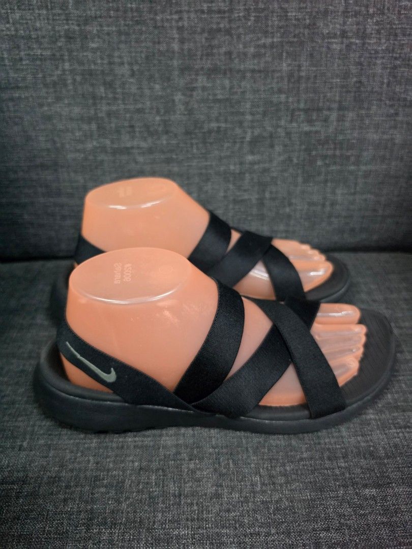 Nike Sandals (Category: Flats & Sandals) located in General Trias. Submitted by rb_collezione (Listing ID 1462827150, Image 2). Description: Lightly Use Nike Sandals Size: 39.