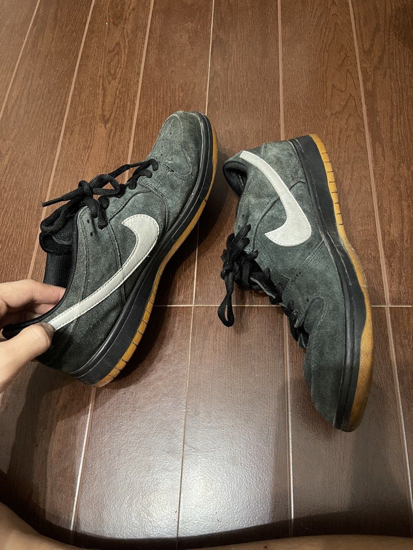 Nike SB Dunk Low Pro (Category: Sneakers) located in Cavite. Submitted by declutterpersonalstuff (Listing ID 1462789659, Image 1). Description: Nike SB Dunk Low Pro Original Size US 10 Rfs: Decluttering.