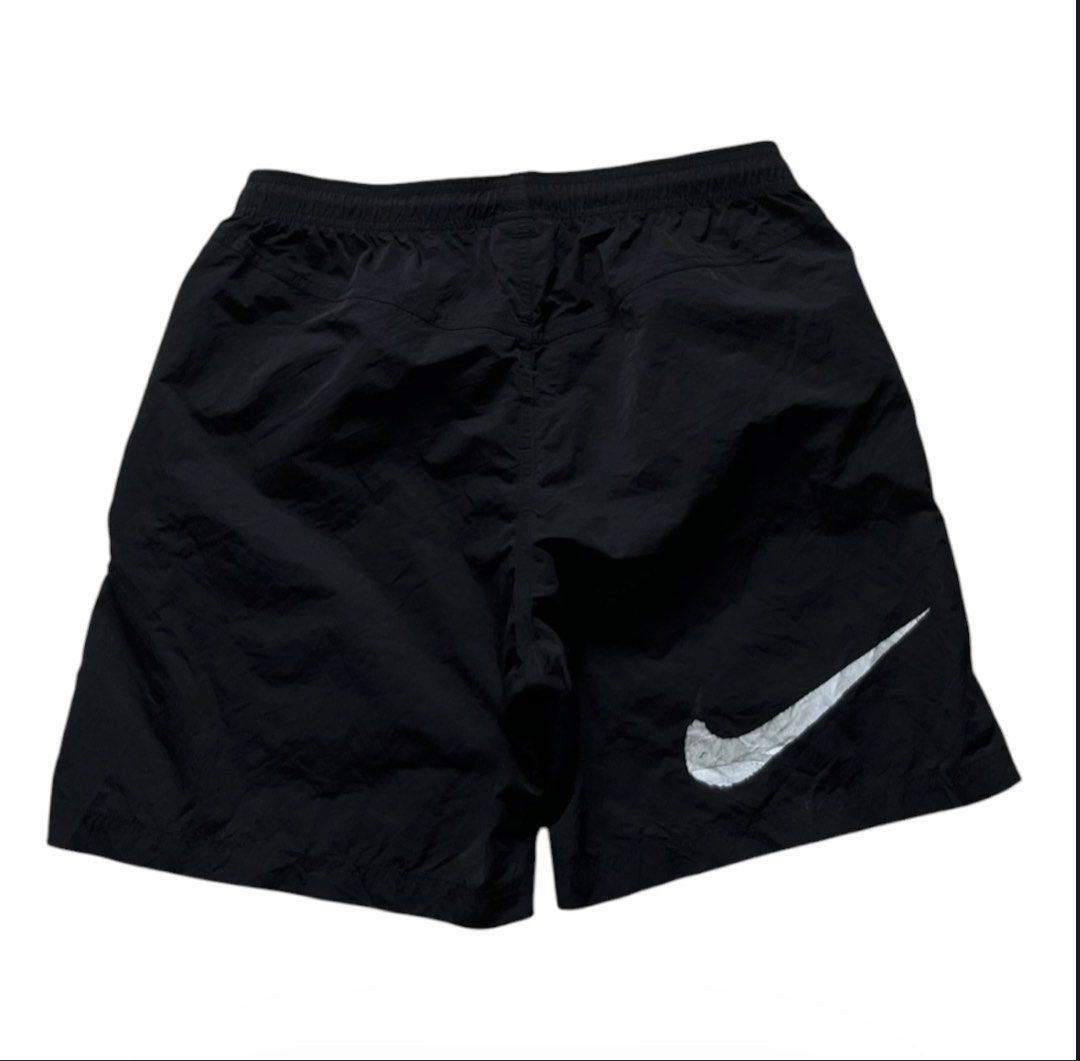 Nike X stussy woven short (Category: Shorts) located in Lapu Lapu. Submitted by jhonrener41426 (Listing ID 1462737436, Image 2). Description: small on tag Size 28 to 34 stretchable Length-17 Leg opening-12.5 Good condition Color rate 9.7/10 Authentic Issue print .