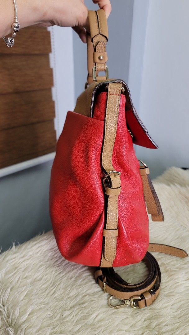 Nina Ricci (Category: Shoulder Bags) located in Cavite. Submitted by amairos (Listing ID 1462721547, Image 3). Description: looks new medium twoway no flaws.