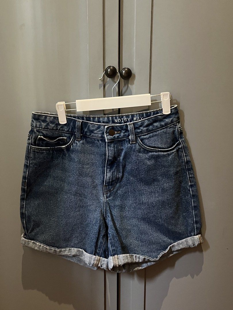 NOISY MAY Denim Blue Shorts (Category: Shorts) located in Las Pinas. Submitted by limcmc (Listing ID 1462848099, Image 1). Description: ‼️ USED ONCE. 🚫 Tag/s 🚫 When Worn Pics Og Price: Each 1,000~ RFS: Decluttering MOP: Gcash & BDO (NO REFUNDS) Shipping: Shouldered by the buyer (gogoexpress, j&t, lalamove) ✨ DM me for more inquiries!.