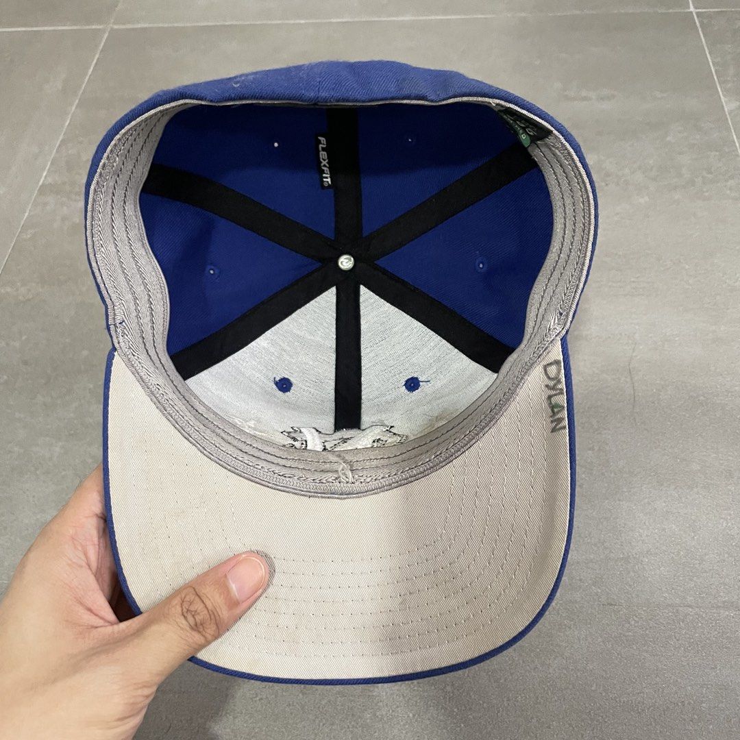 North Carolina Close Cap (Category: Caps & Hats) located in Mabalacat. Submitted by goldengarms_ (Listing ID 1462814611, Image 3). Description: Size: S-M Condition: Excellent Color rate: 9.5/10 or better Issue: N/A; sign of usage Price is still negotiable for sure buyer 👍 - Payment thru GCash, Maya or Security Bank 💳 - Shipping via J&T Express 🛩️ Pm us for more details. Thank you! 📩.
