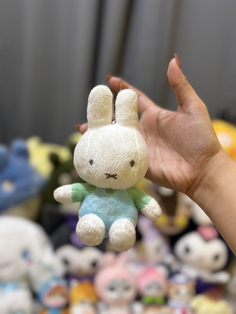 Official Miffy Jumper Charm (Category: J-Wave Merchandise) located in Butuan. Submitted by tinjokxx (Listing ID 1462711321, Image 1). Description: WYSIWYG need wash lang no other issue.