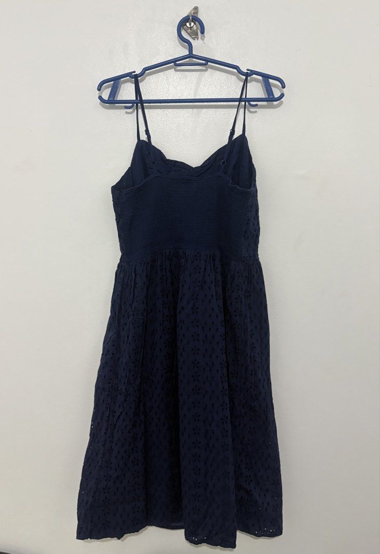 Old Navy Eyelet Dress - Small (Category: Dresses) located in San Pedro. Submitted by allain19sk60317 (Listing ID 1462822697, Image 2). Description: .
