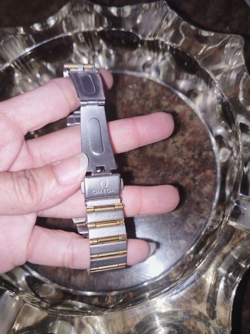 OMEGA WATCH (Category: Luxury Accessories) located in Quezon City. Submitted by kuuselasy53849 (Listing ID 1462783191, Image 2). Description: pick up tomas morato q.c.