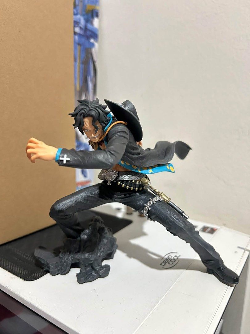 One piece figs (Category: Figurines & Statues) located in Cavite. Submitted by karlisle.08 (Listing ID 1462722109, Image 2). Description: Loose.