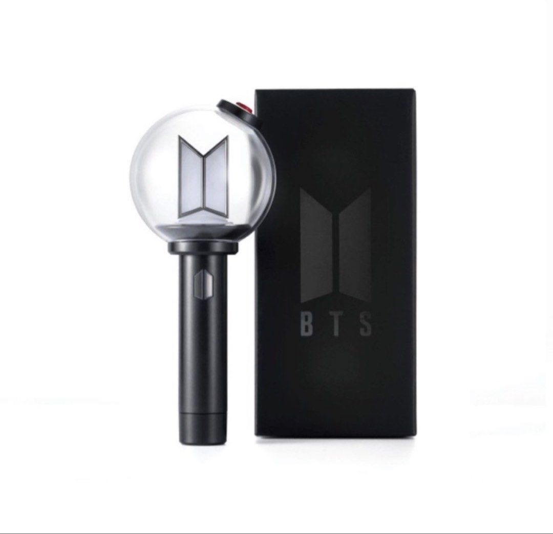 [ONHAND] BTS Official LightStick Ver.4 - SEALED (Category: K-Wave Merchandise) located in Cavite. Submitted by majikshop (Listing ID 1462881950, Image 2). Description: BTS Official Light Stick Ver.4 - SEALED ₱3,800 (sf not yet included) Onhand & ready to ship Purchased from Weverse 💜 Can send proof for sure buyers only✨ Please check my reviews before transacting❣️ 🏷️ bts lightstick army bomb v4.