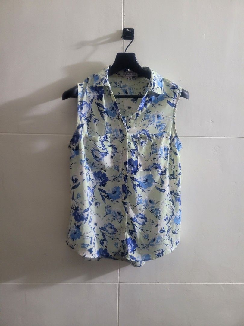 Ophelia Roe Summer print (Category: Blouses) located in Los Banos. Submitted by lopecruz (Listing ID 1462802446, Image 2). Description: 21"armpit laid flat 28"length like new L to XL.