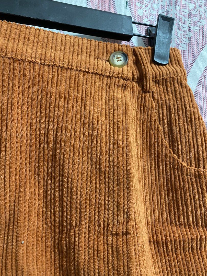 Orange Corduroy Skirt 🧡 (Category: Skirts) located in Tanza. Submitted by vhies_closet24 (Listing ID 1462729042, Image 2). Description: Orange Corduroy Skirt 🧡 • Used only a few times • Good condition • Kept in the closet • Perfect for petite frames • Decluttering.