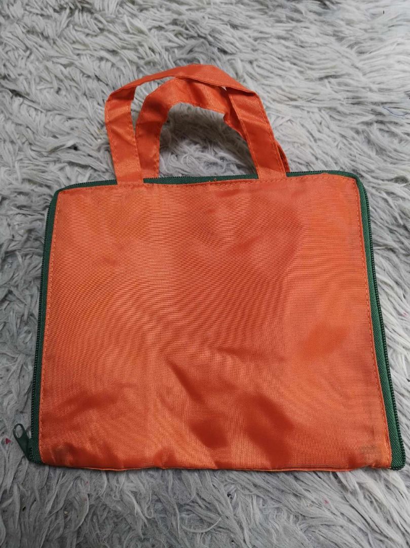 Orange Expandable Snap Button Closure Tote Bag (Category: Tote Bags) located in Santa Cruz. Submitted by jmy_surplus.2 (Listing ID 1462819747, Image 1). Description: Size ; L - 8 W - 9.2 Color ; Orange Type ; Tote bag Brand ; No brand Material ; Nylon Style ; Snap Closure Durable Tote Bag LR 129 JMY 3 Batch #223.